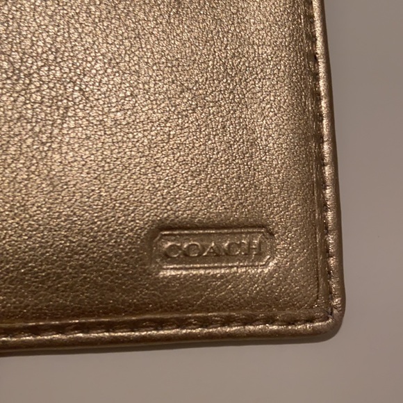 Coach Wallet - Picture 7 of 9